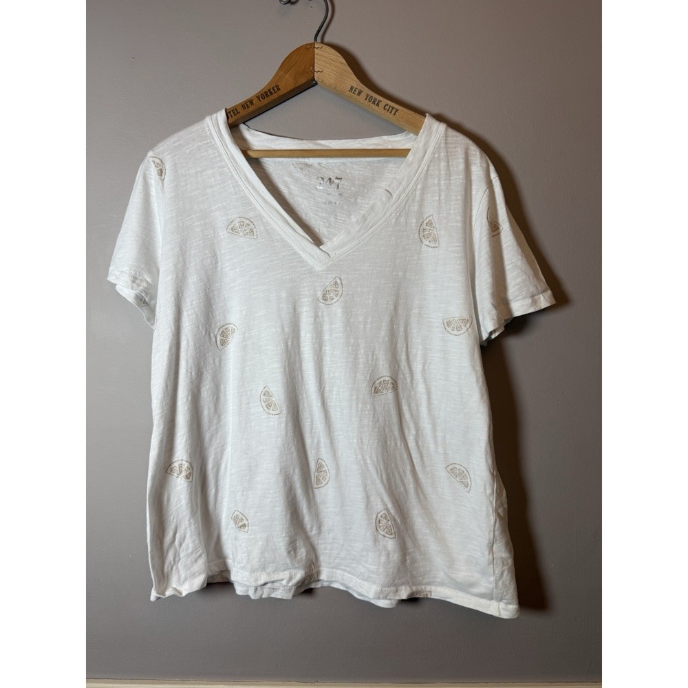Women's‎ Maurices 24/7 Soft White V-Neck Lemon T-shirt